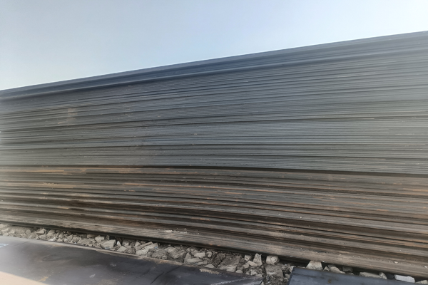 沈阳铺路钢板租赁的多重价值，助力都会基础设施建设